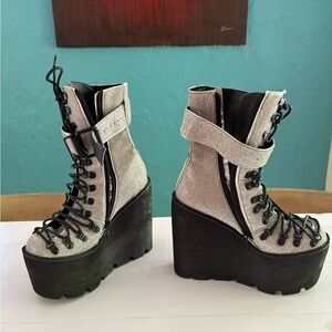 Dolls Kill Club Exx Crystal Traitor Boots Silver Sz 8 burning man